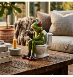 Frogs Life Loo Time Figurine
