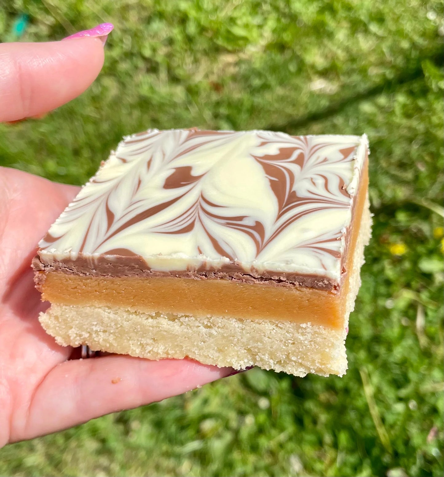 Millionaires shortbread 4 SLICES